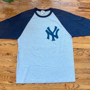 Lee Yankees Raglan Tee